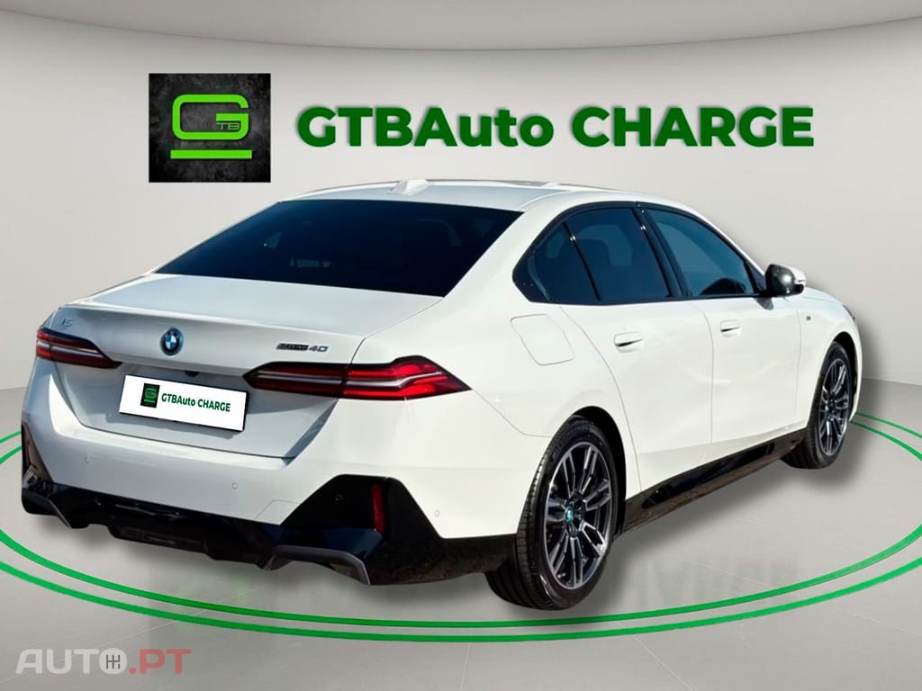 BMW i5 eDrive40 M Sport I.V.A DEDUTIVEL