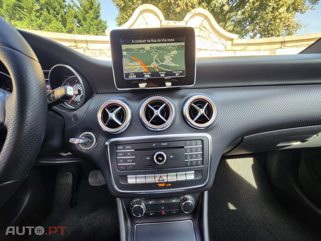 Mercedes-Benz A 180 d 7G-DCT AMG Line