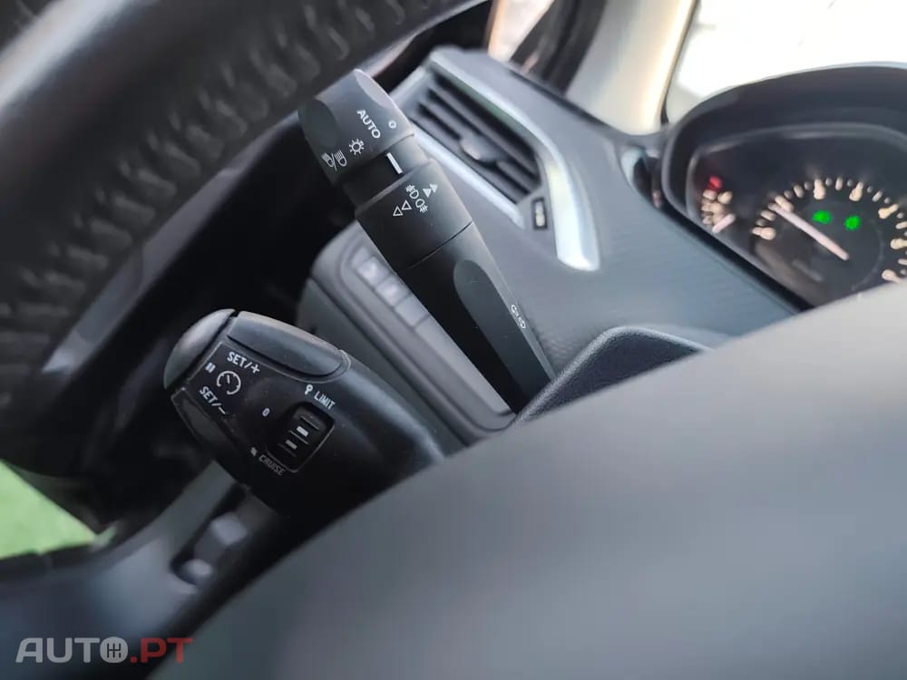 Peugeot 2008 1.2 PureTech Style