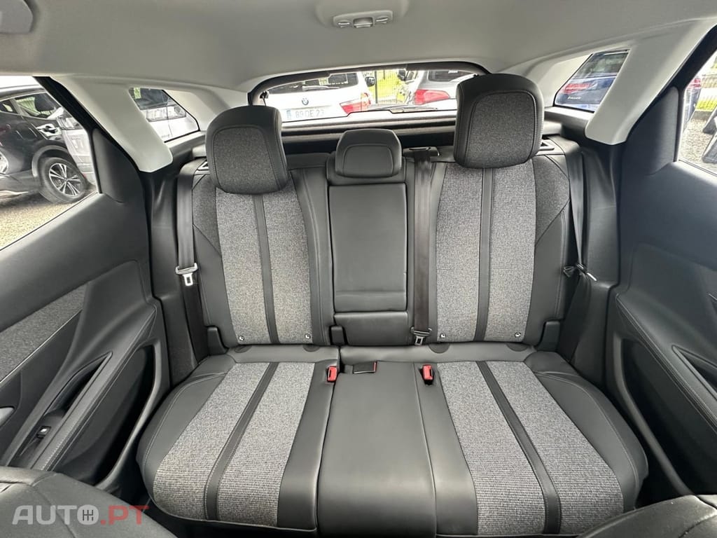 Peugeot 3008 1.5 BlueHDi Allure