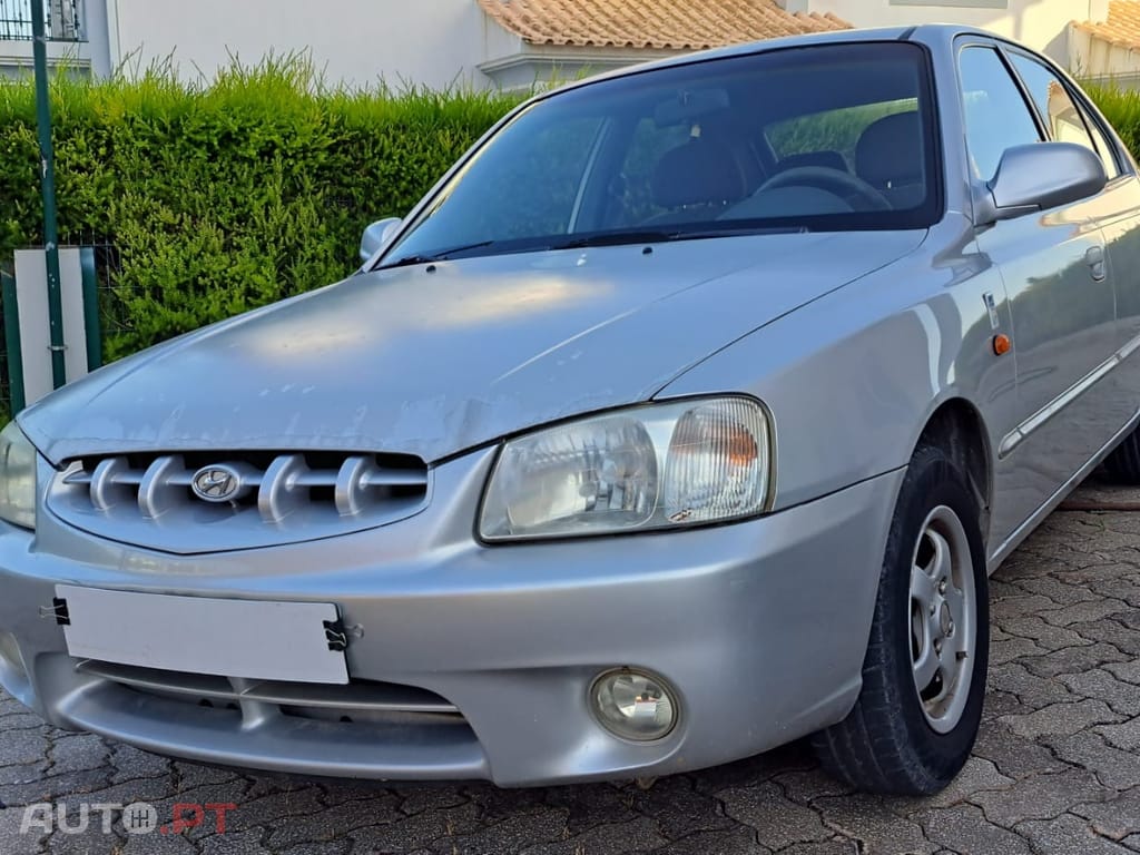 Hyundai Accent 1.3 GLS Plus