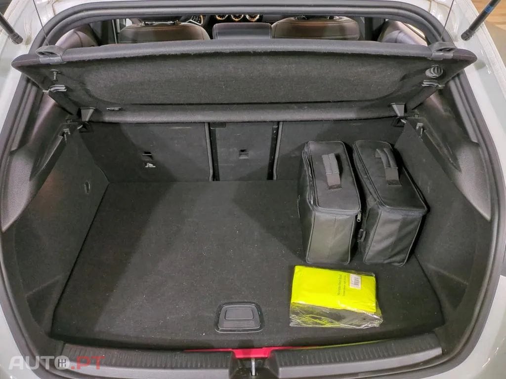 Mercedes-Benz A 250 e Style Plus