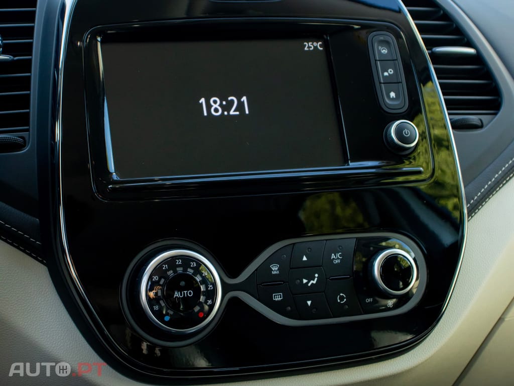 Renault Captur 1.2 TCe Initiale Paris EDC