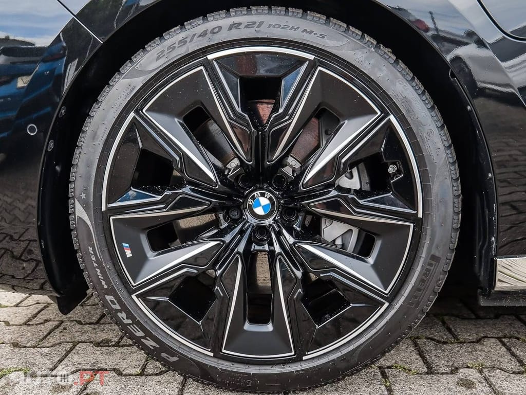 BMW 750 e xDrive