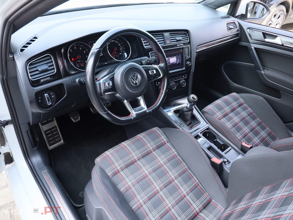 Volkswagen Golf 2.0 TSi GTi Performance