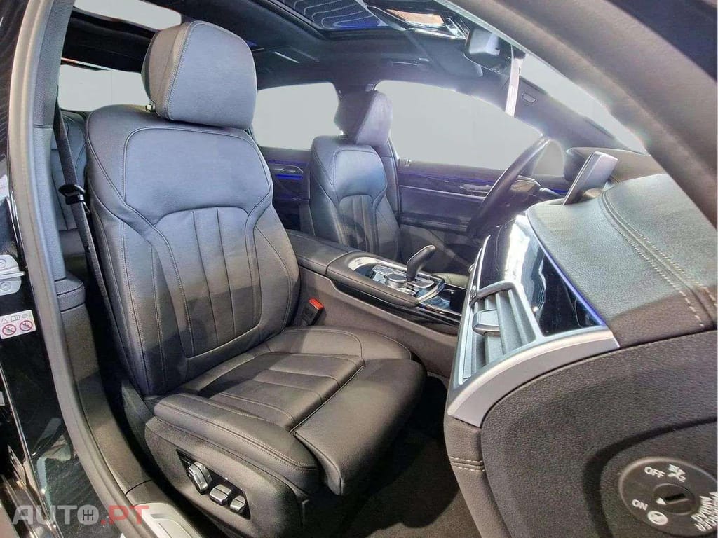 BMW 745 xDrive longo