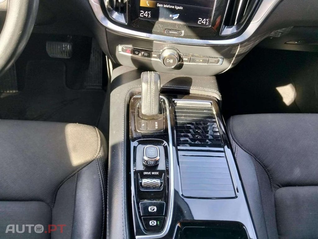 Volvo V60 2.0 T8 AWD TE Momentum