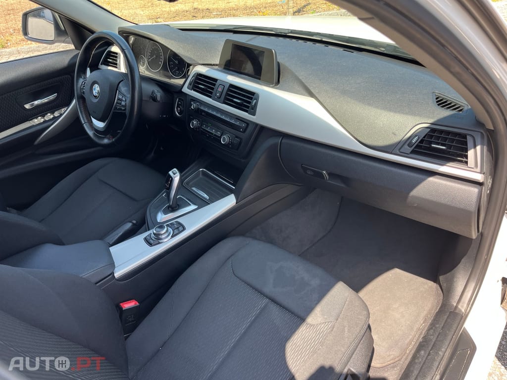 BMW 318 d Touring Aut. Sport Line