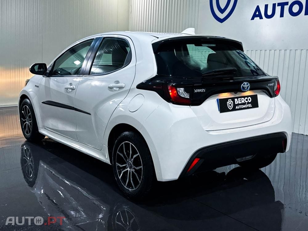 Toyota Yaris Hybrid Dynamic Edition