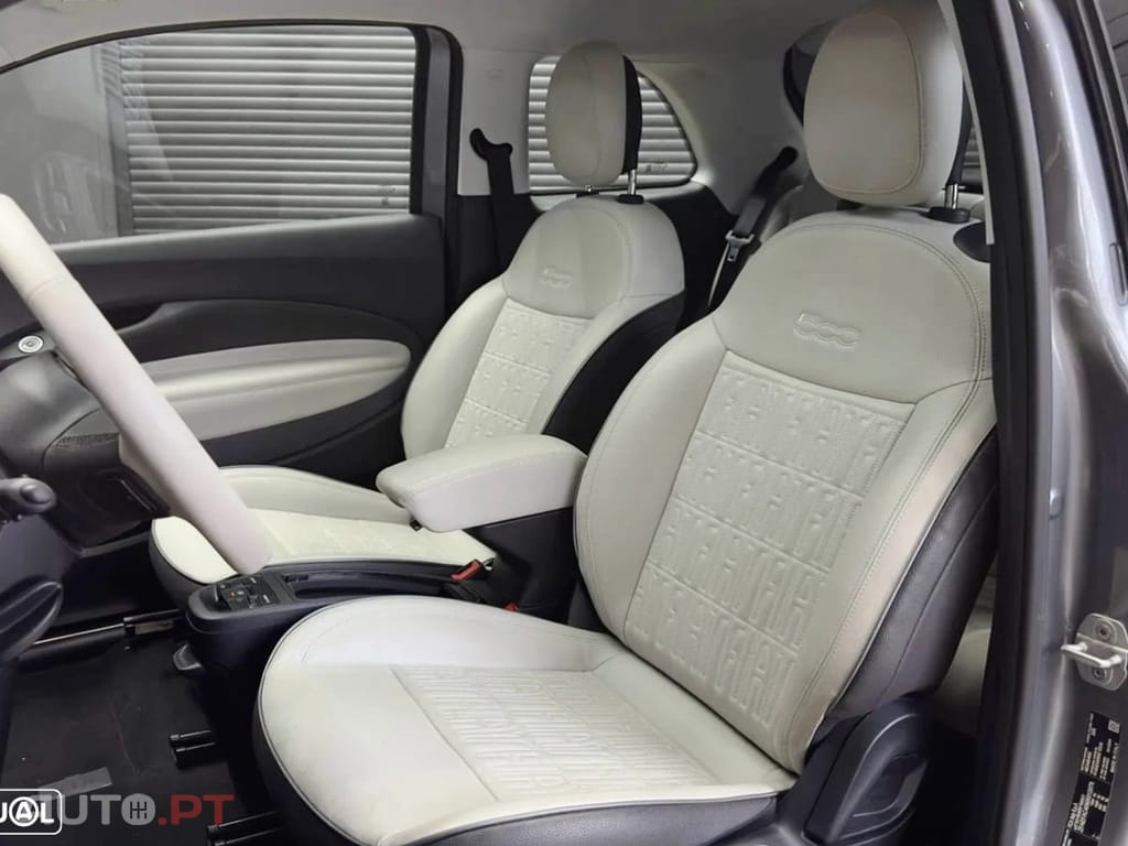 Fiat 500e La Prima