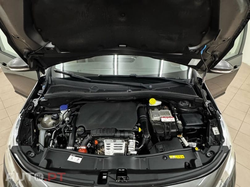 Peugeot 2008 1.2 PureTech Active