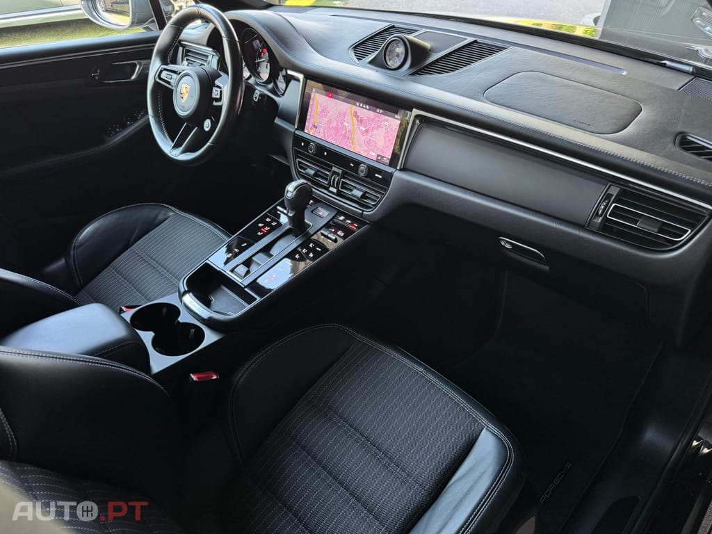Porsche Macan T