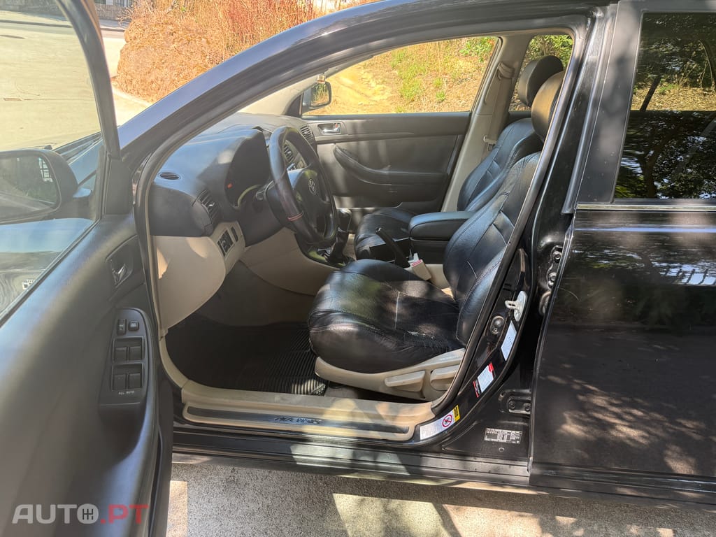 Toyota Avensis SW 2.0 D-4D NACIONAL