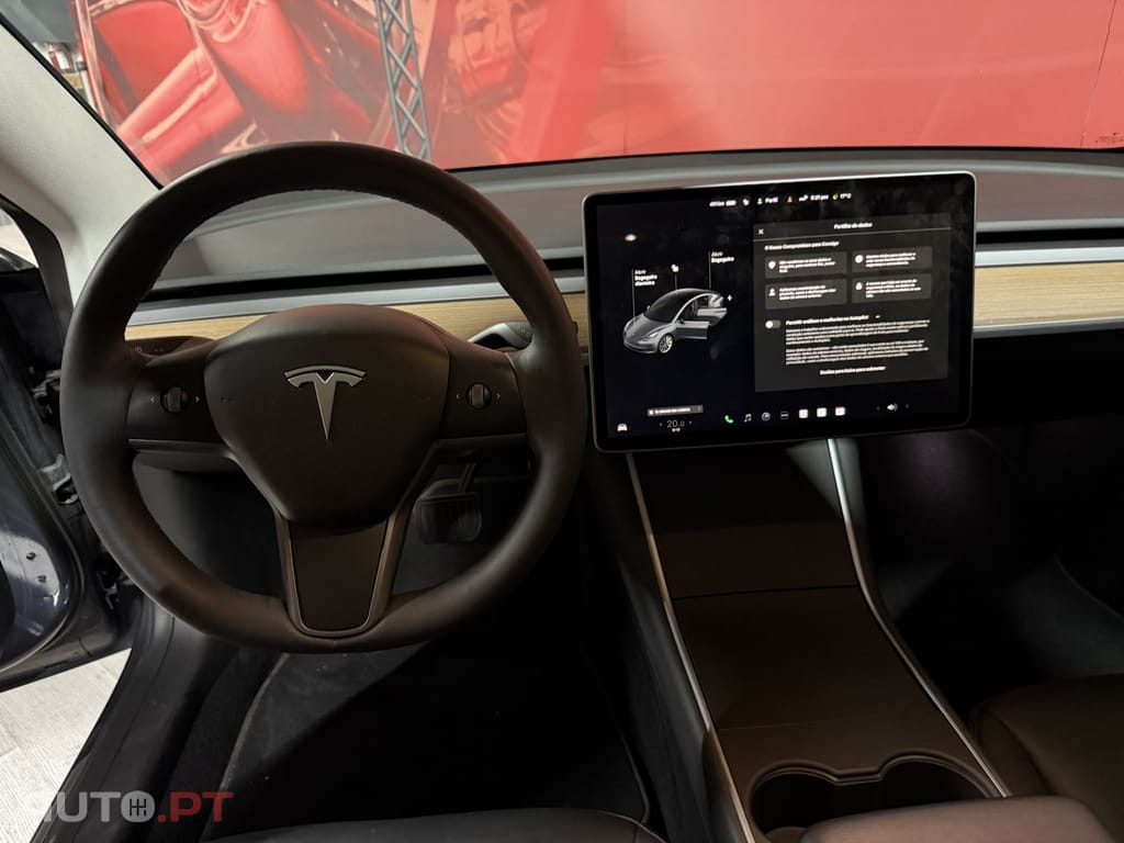 Tesla Model 3 Standard Range Plus RWD
