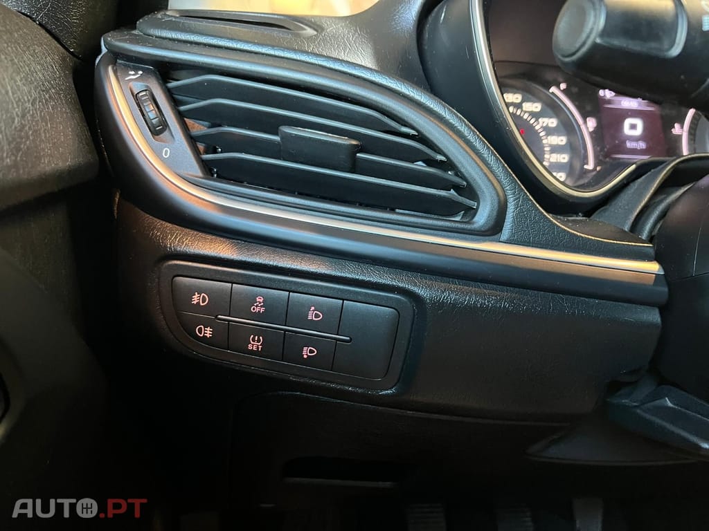 Fiat Tipo 1.3 MTJ LOUNGE