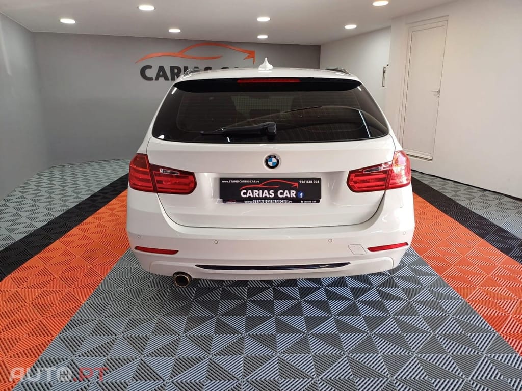 BMW 318 Touring Sport Line