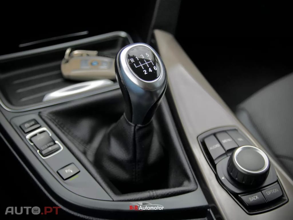 BMW 320 d EfficientDynamics Line Modern
