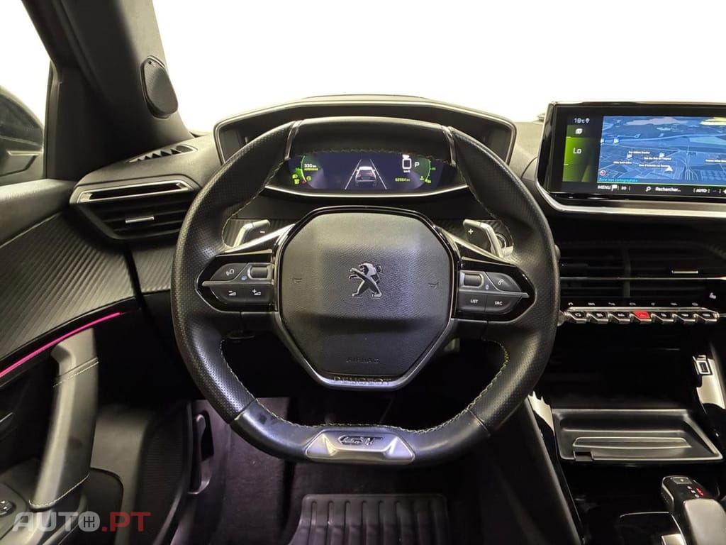 Peugeot 2008 1.2 PureTech GT EAT8