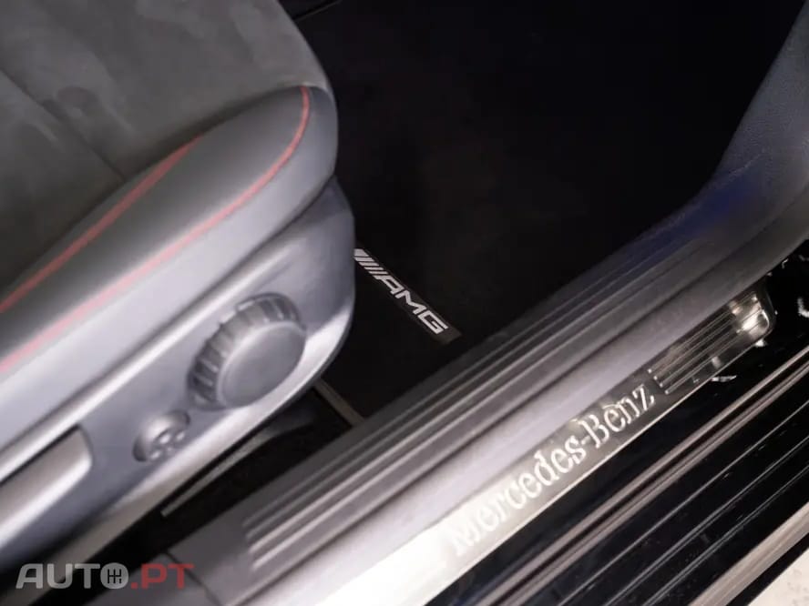Mercedes-Benz A 250 e AMG Line