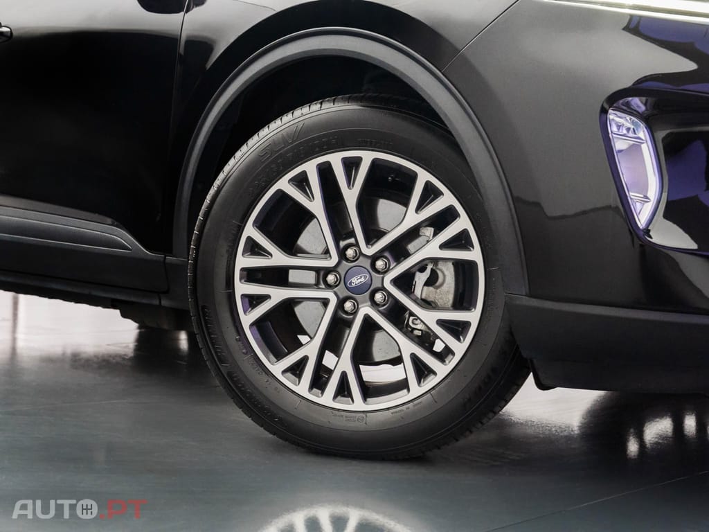 Ford Kuga 2.5 PHEV Titanium