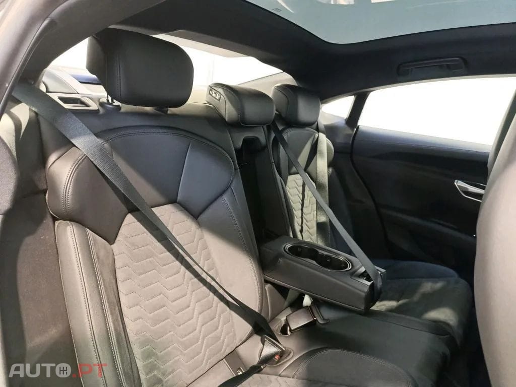 Audi E-Tron quattro