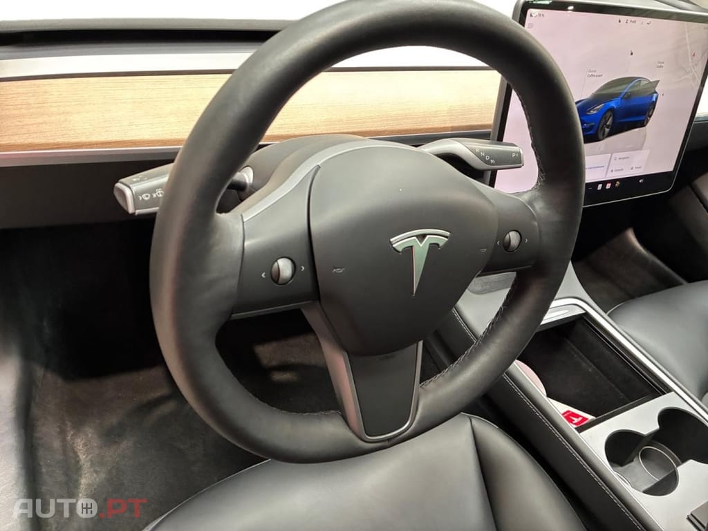 Tesla Model 3 Standard Range Plus RWD