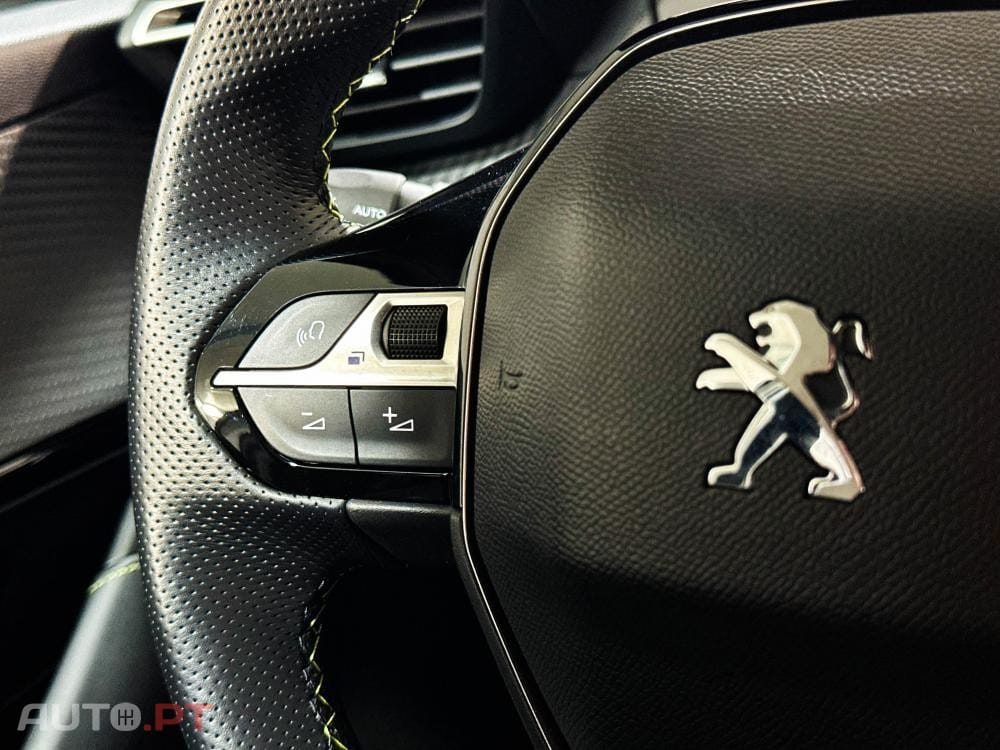 Peugeot E-208 50 kWh GT Pack