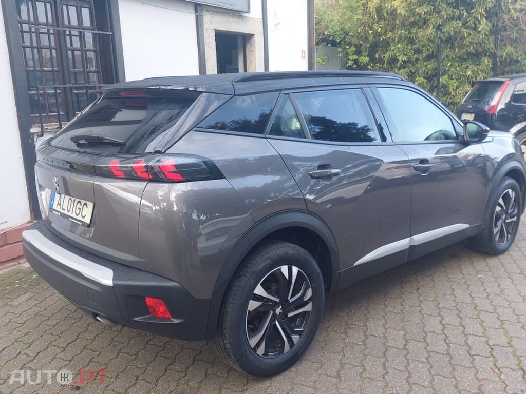Peugeot 2008 1.5 BlueHDi Allure Pack