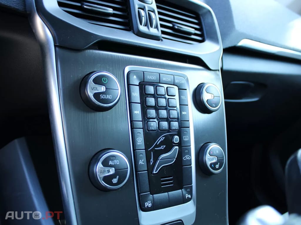 Volvo V40 1.6 D2 Momentum Eco