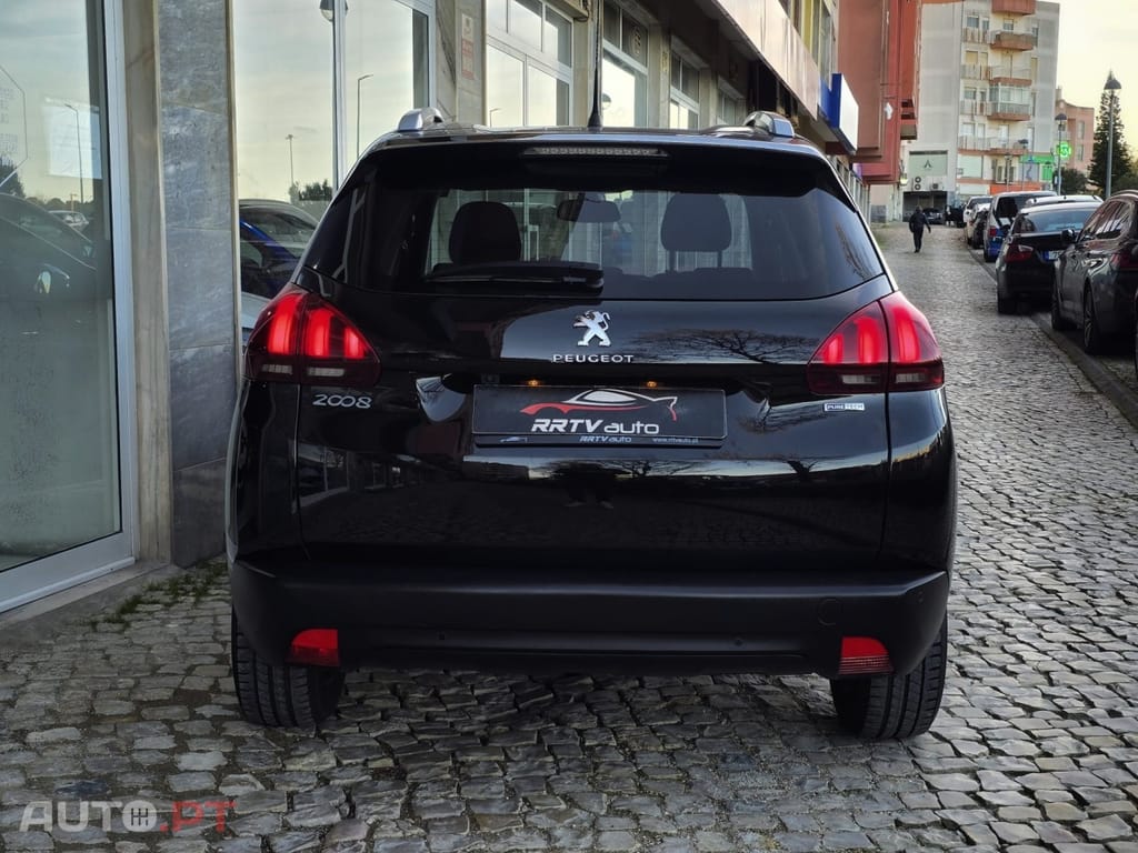 Peugeot 2008 1.2 PureTech Style