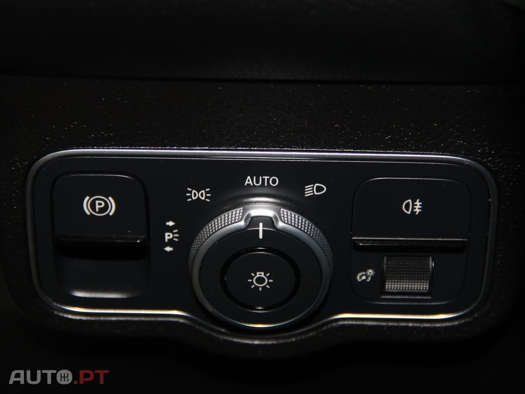 Mercedes-Benz GLB 200 d