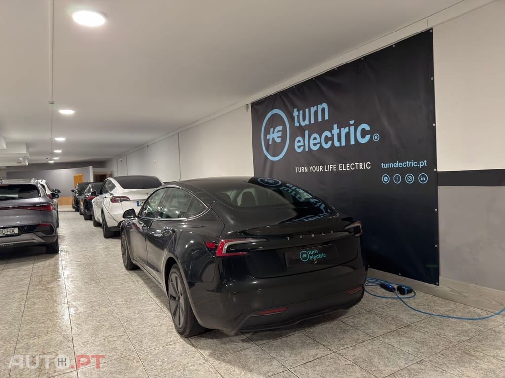 Tesla Model 3 Standard Range Plus RWD