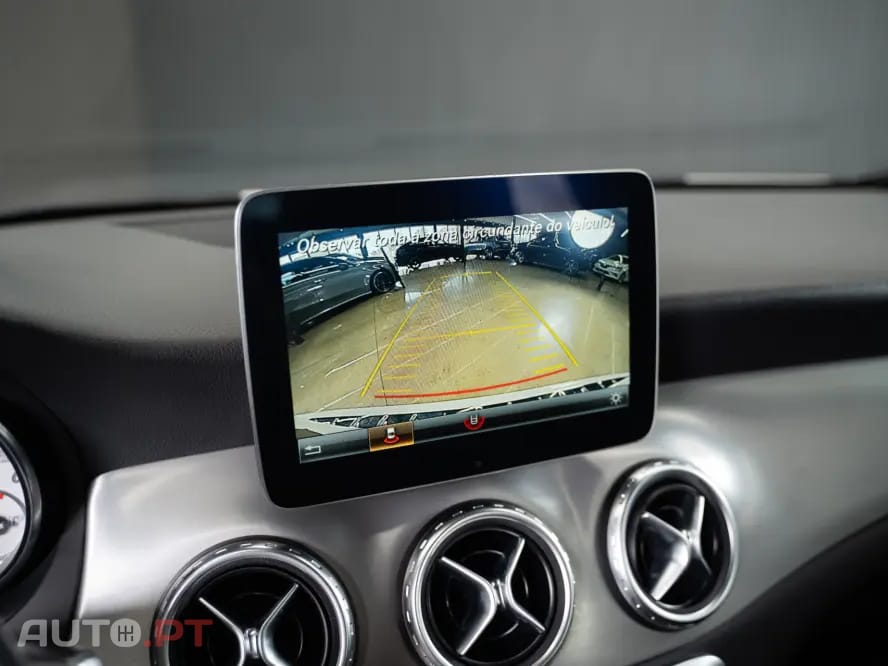Mercedes-Benz GLA 200 AMG Line
