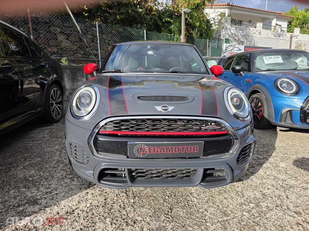MINI Cooper John Cooper Works Auto Desportiva