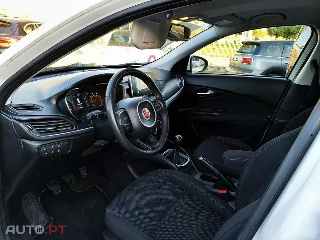 Fiat Tipo 1.3 M-Jet Lounge Tech