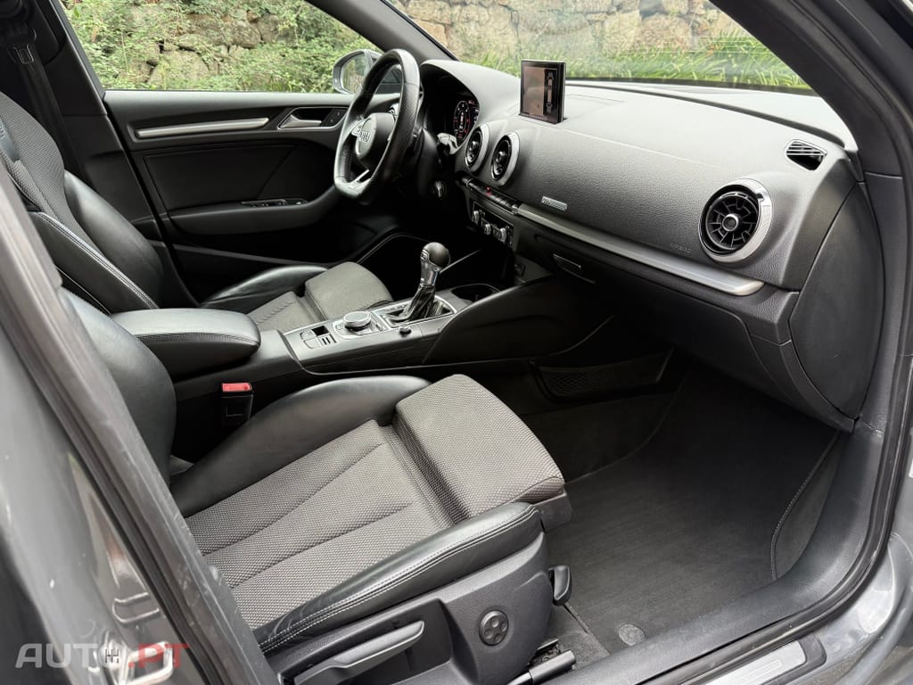 Audi A3 Sportback 2.0 TDI S-line S tronic
