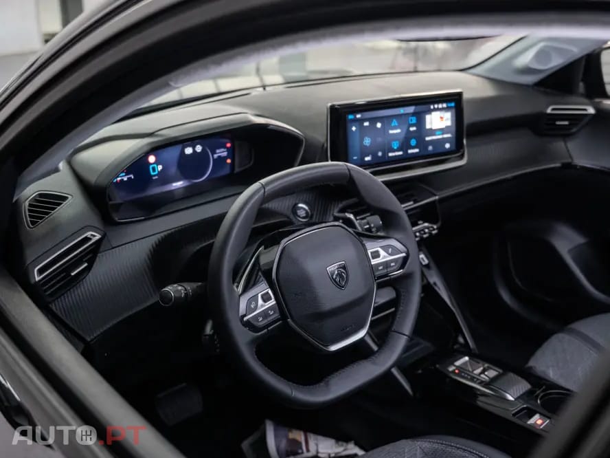 Peugeot 208 1.2 Hybrid Allure e-DCS6