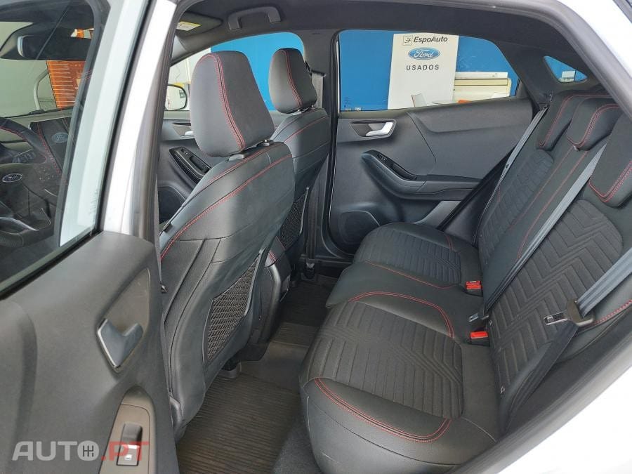 Ford Puma 1.0 EcoBoost MHEV ST-Line X