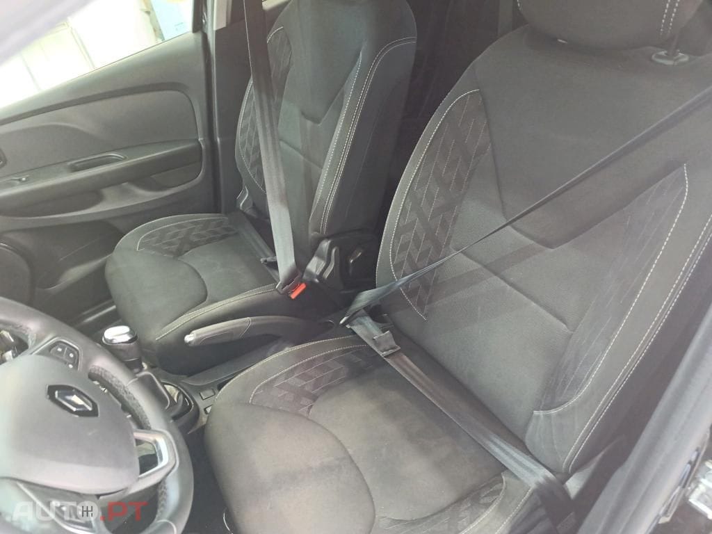 Renault Clio Sport Tourer 1.5 dCi Limited