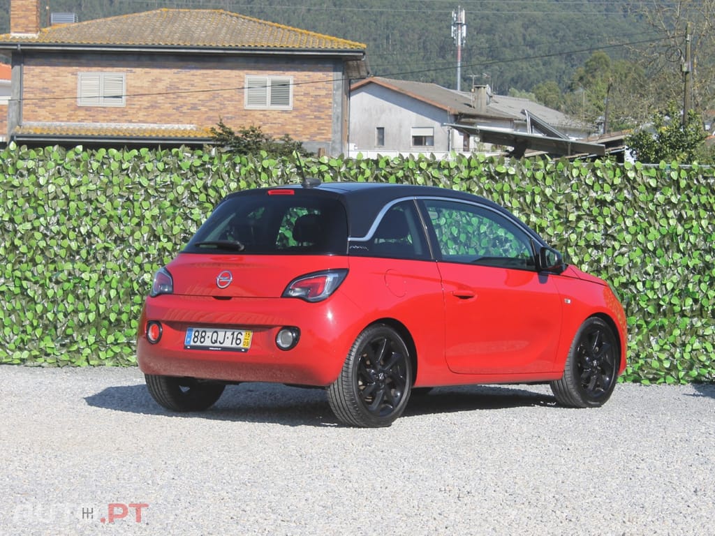 Opel Adam 1.0 T Slam 115cv