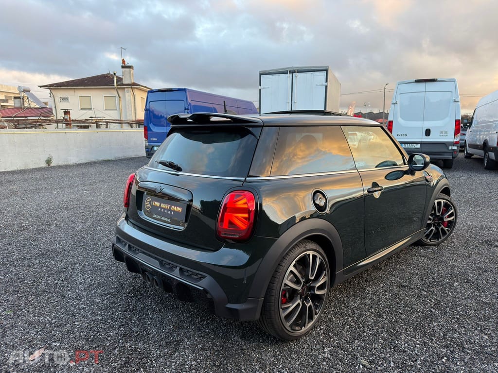 MINI John Cooper Works Premium JCW Plus Auto