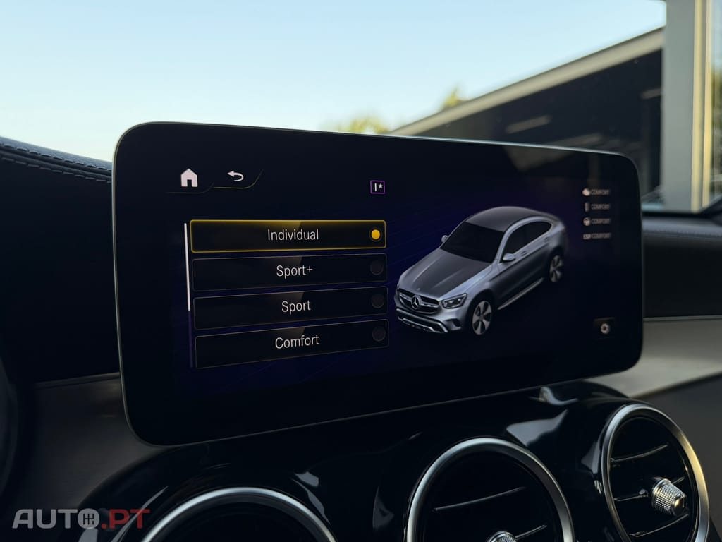 Mercedes-Benz GLC 300 e Coupé 4Matic