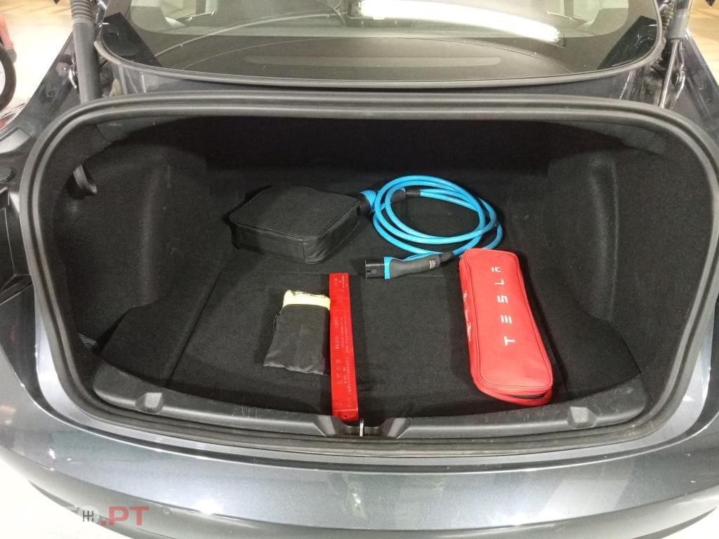 Tesla Model 3 Long-Range Dual Motor AWD