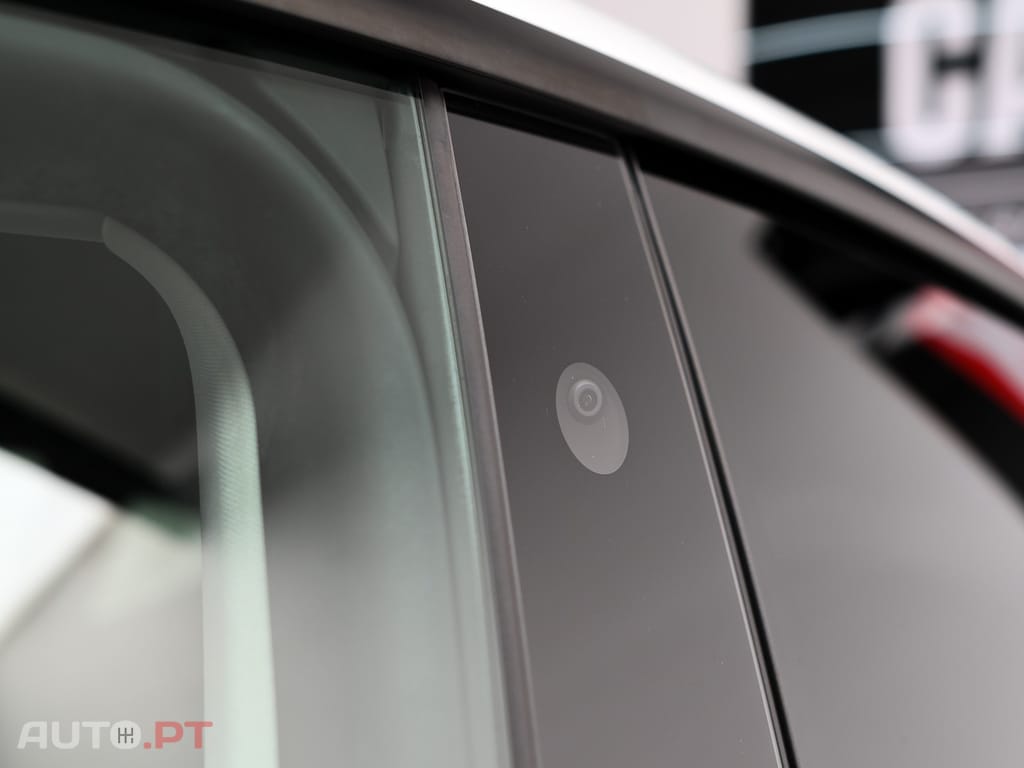 Tesla Model Y Long Range Dual Motor AWD