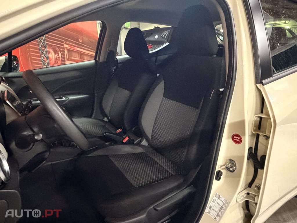 Nissan Micra 1.0 IG-T N-Design Black
