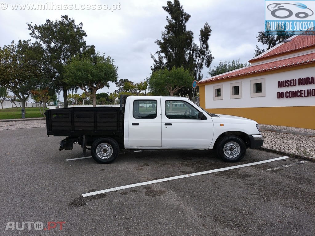 Nissan Navara D22 2.5D 4x2 C/D 5 Lug