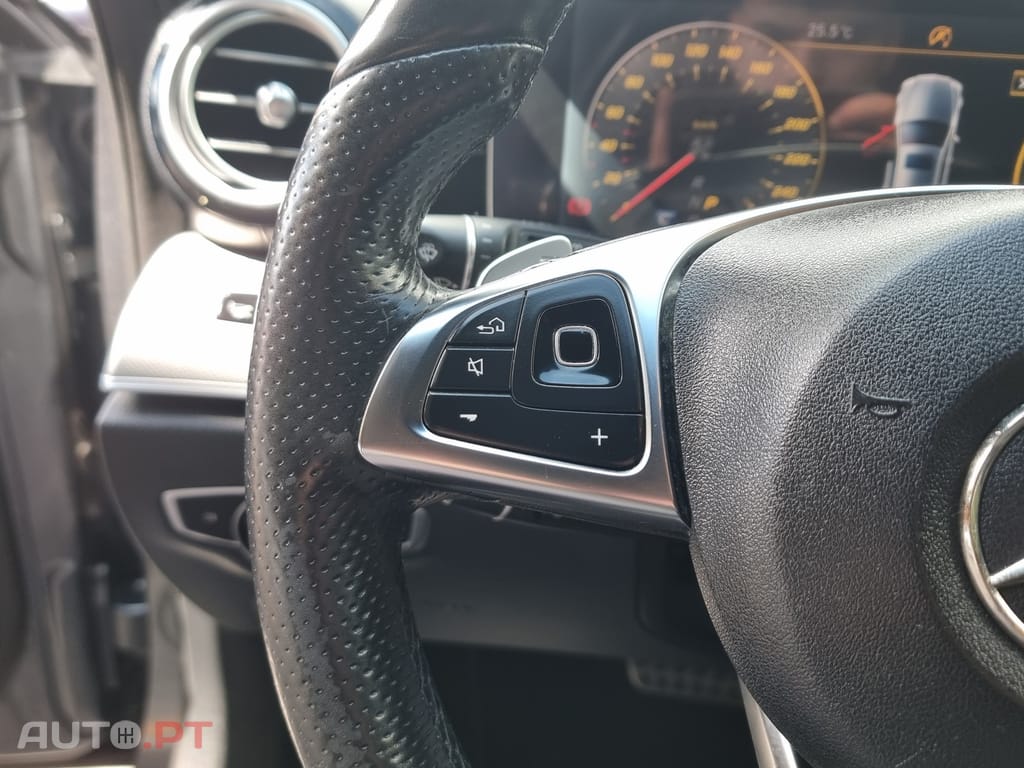 Mercedes-Benz E 220 d AMG