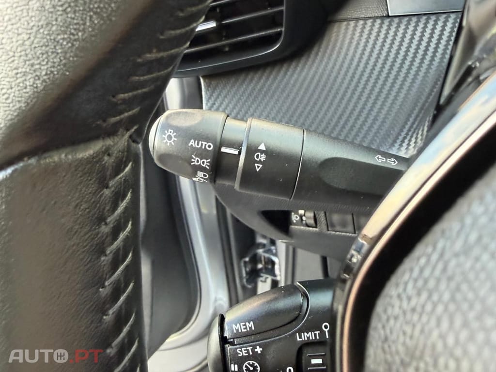 Peugeot 2008 1.2 PureTech Style