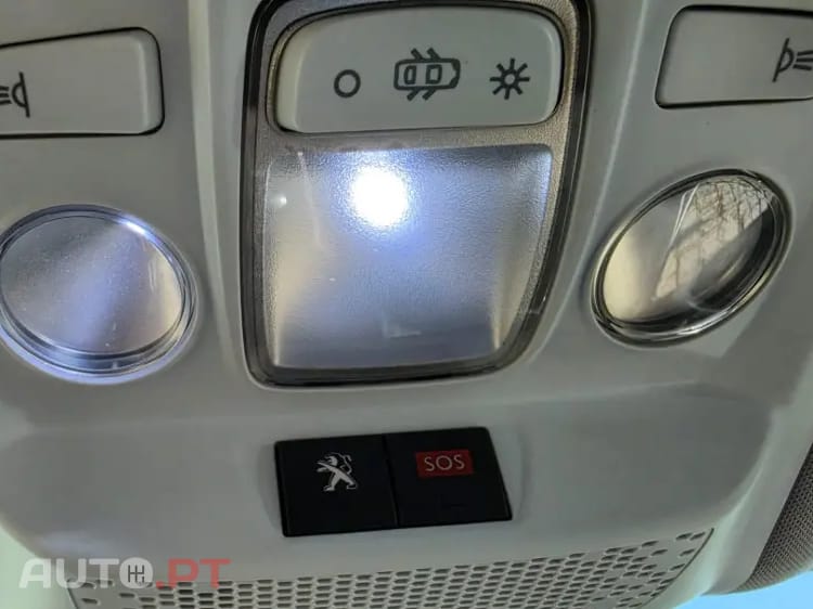 Peugeot 2008 1.6 e-HDi Allure