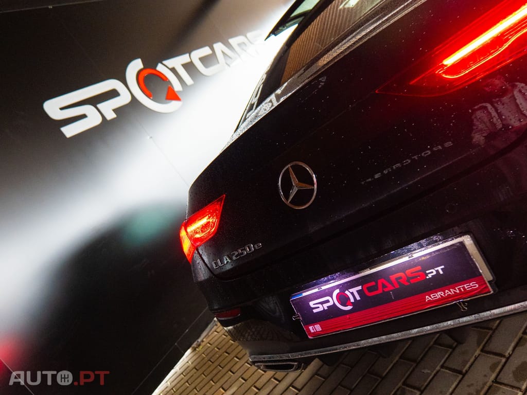 Mercedes-Benz CLA 250 e AMG Line